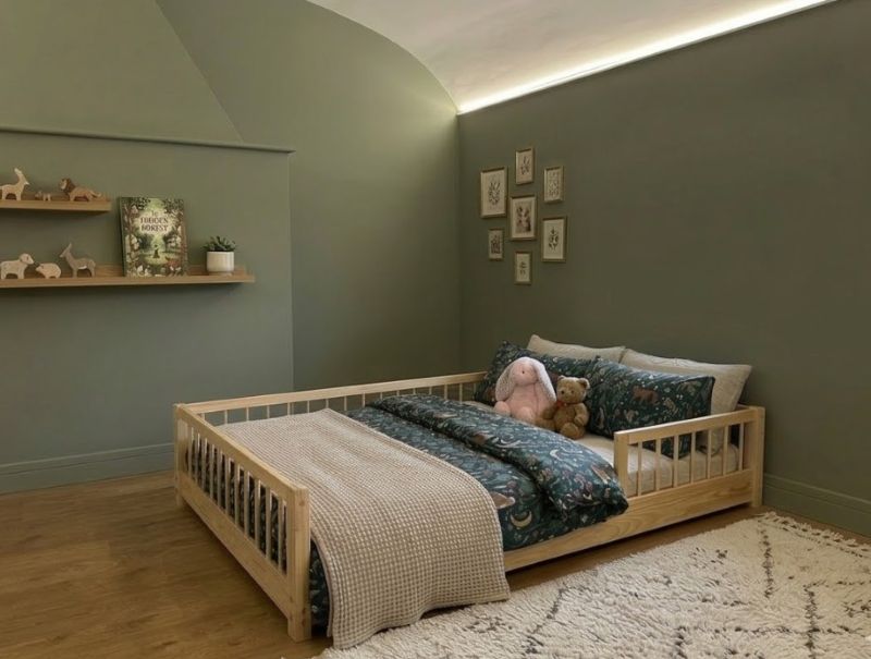 Customer image of Snuglee Montessori bed highlighting sturdy premium pine wood frame