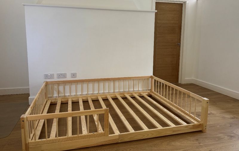 Customer review showing Snuglee double bed with spacious premium pine wood design