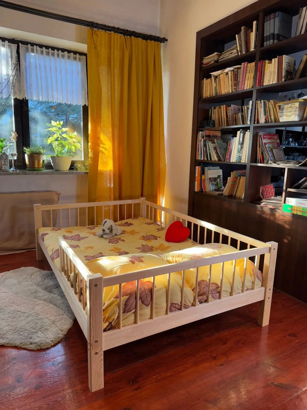 Durable double size bed in premium pine wood with 20cm les